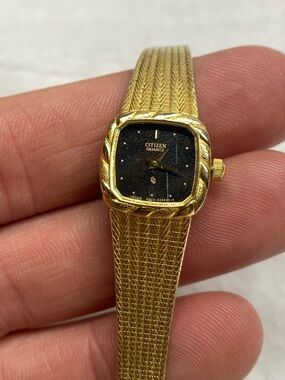 Citizen Women's Vintage Quartz Watch Gold-Tone Analog  Not Tested